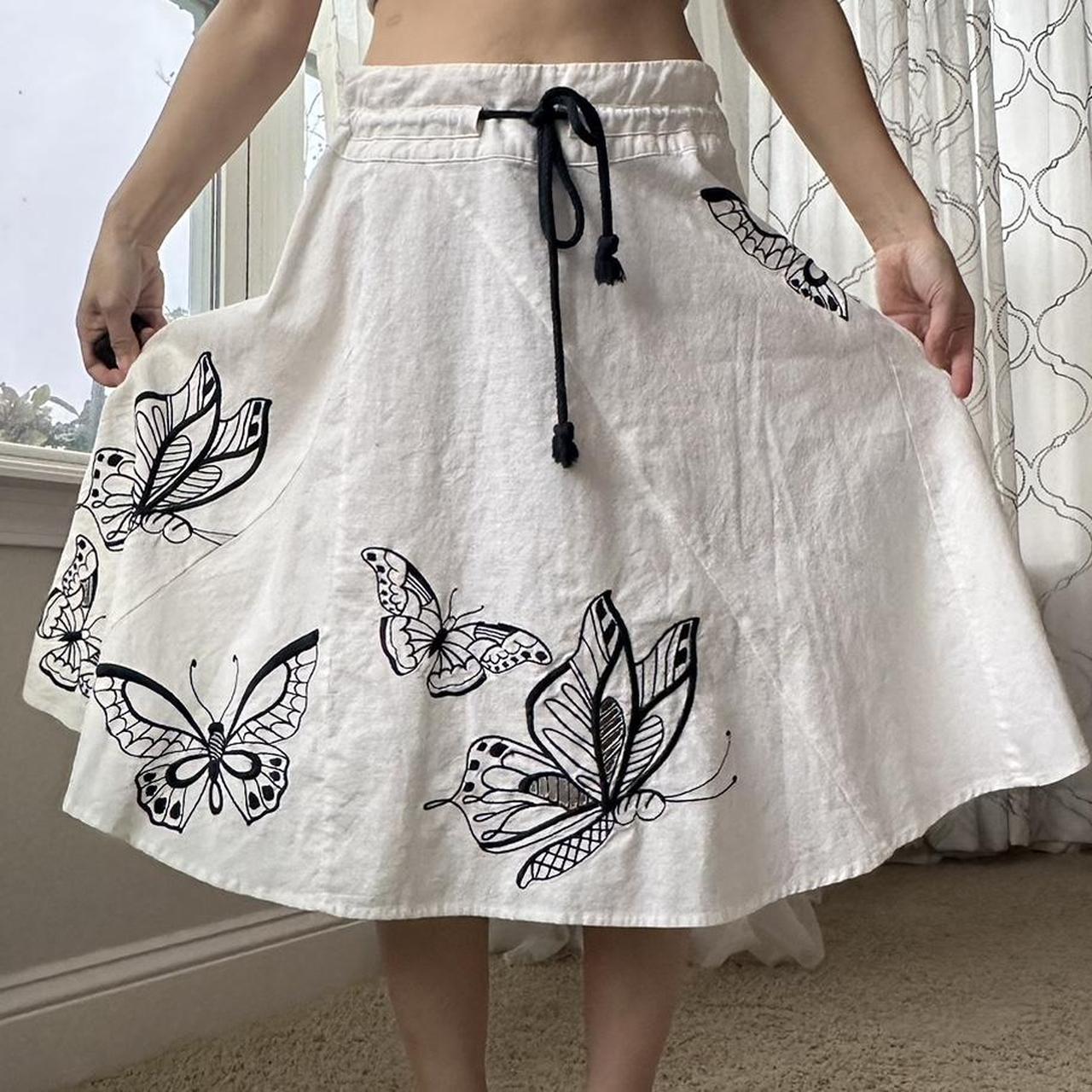 Women's White and Navy Skirt