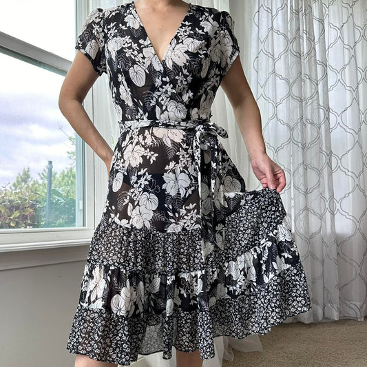 Women's Black and White Dress