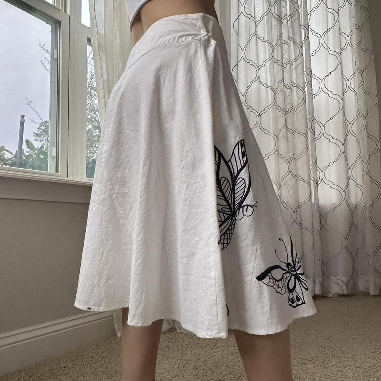 Women's White and Navy Skirt