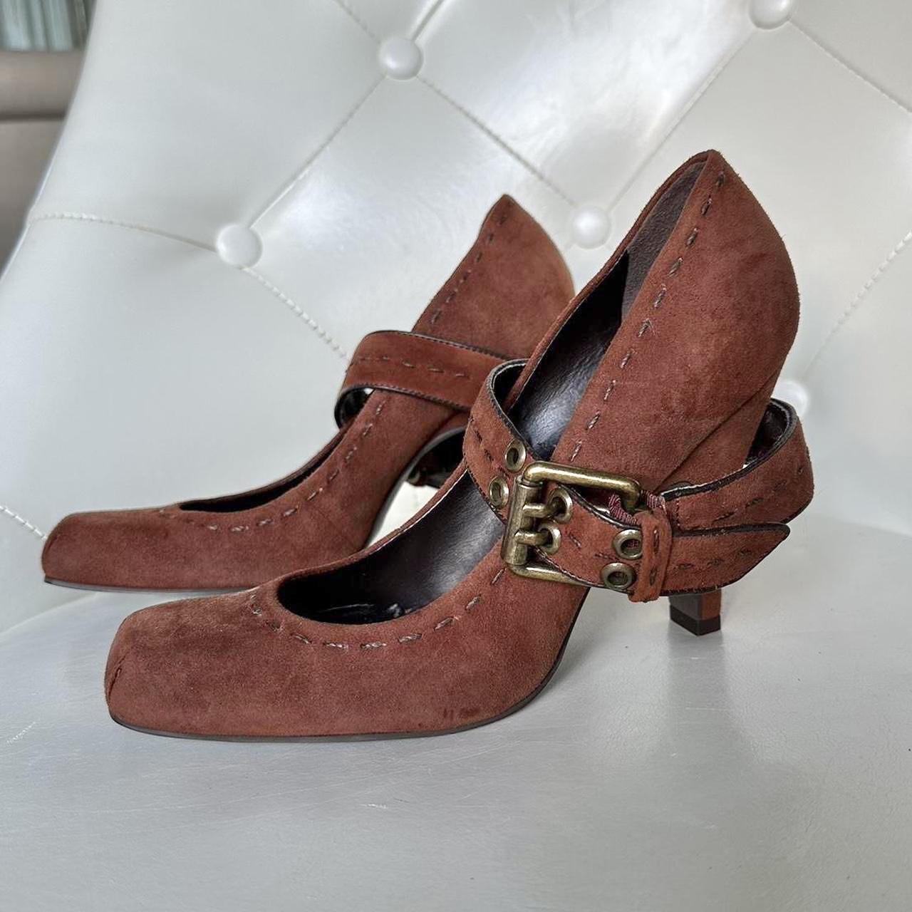 Vince Camuto Women's Brown Courts