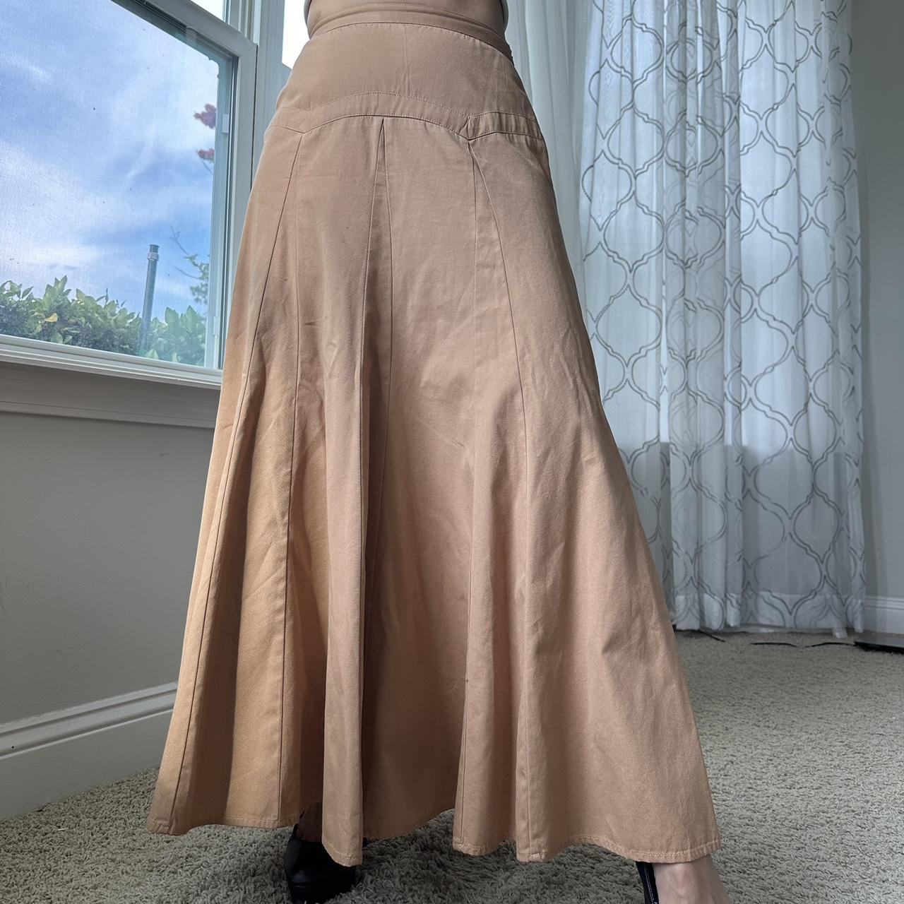 Women's Tan Skirt