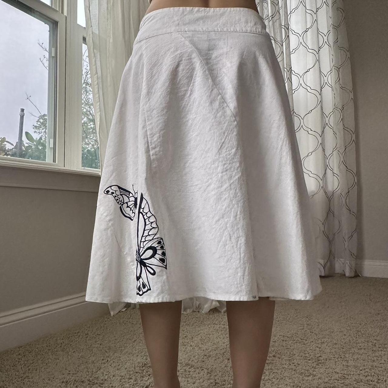 Women's White and Navy Skirt