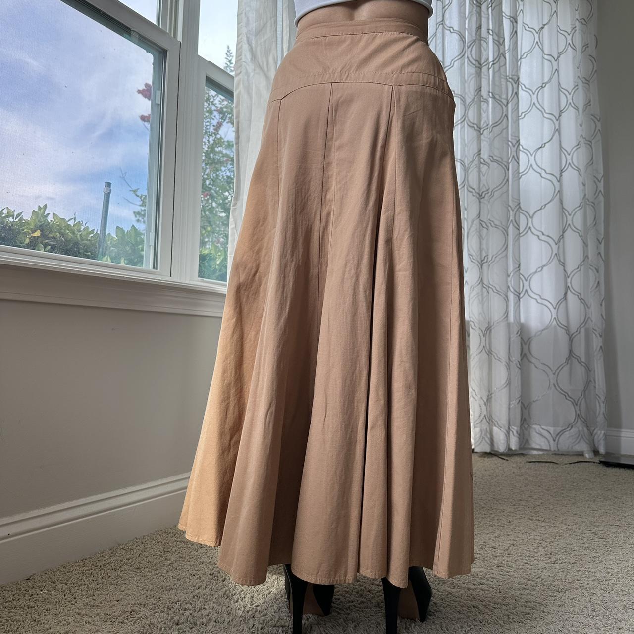 Women's Tan Skirt